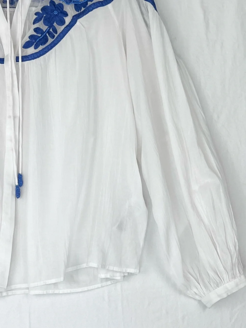 Anthropologie Long-Sleeve Lace Blouse White Blue Sz S Embroidered Beaded Relaxed - Picture 7 of 16